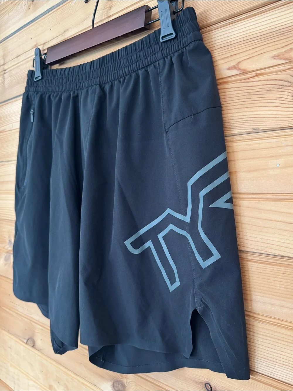 TYR | Men’s Performance Athletic Shorts | Black | Size Medium | Zip Pocket